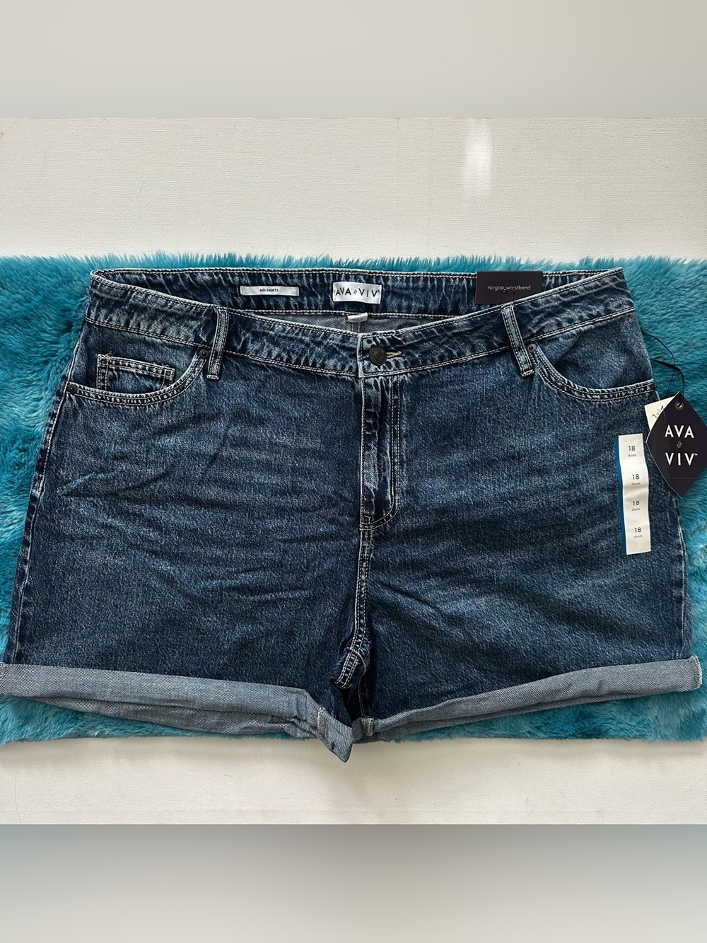 Ava & Viv Washed Blue Cuffed Denim Shorts Size 18